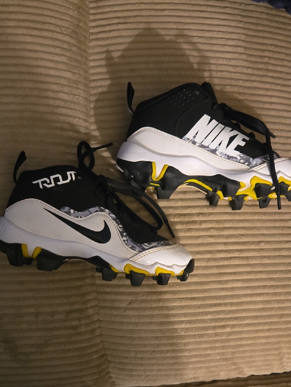 Nike Kids Black White Yellow Football Cleats Sneakers